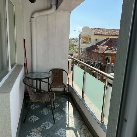 شقة Danube Cozy Corner, With Free Underground Parking روس
